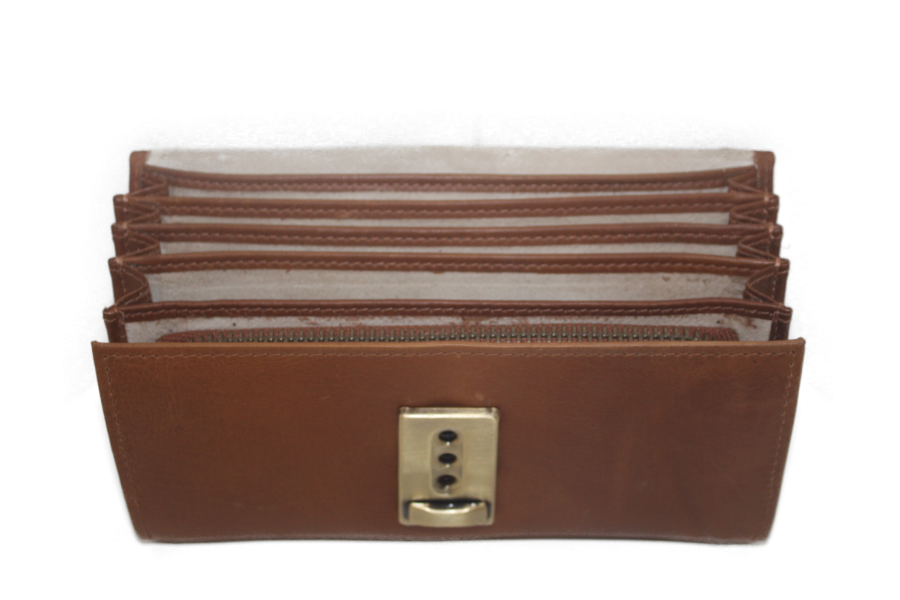 Koopmansbeurs D met drietraps-sluiting Cognac met riemlus 6110C