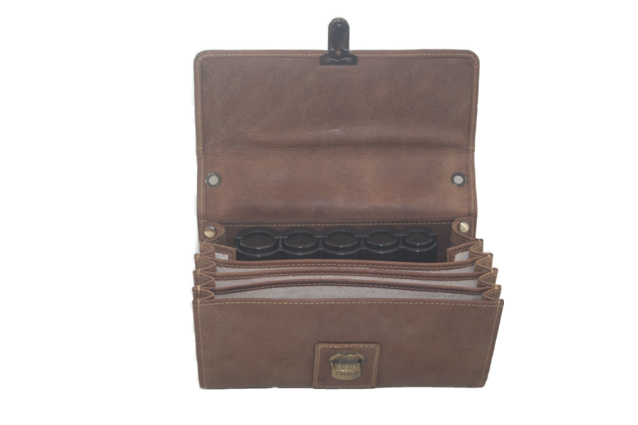 Horeca portemonnee Hunter Geheel leder met ruimte munthouder 6401ZHAC slot sluiting