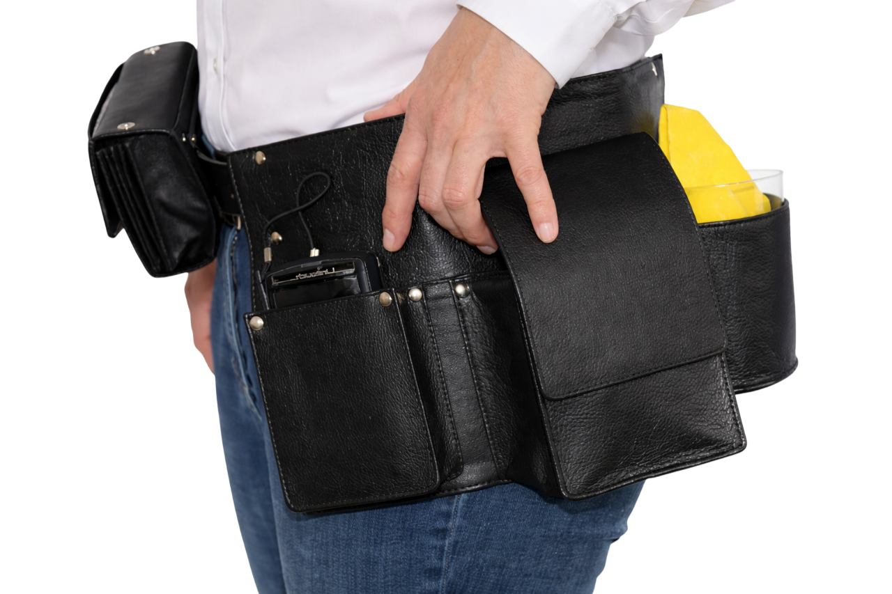 Heupschort 3-delig met pin links 6615+ inclusief eurokitkelnerbeurs 6401ZC