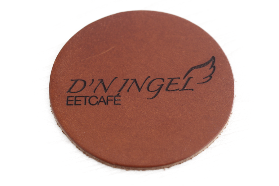 Lederen onderzetters met uw logo rond 10 stuks 3004