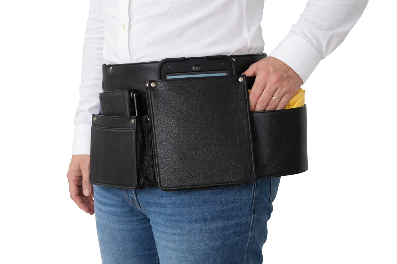 Heupschort voor tablet, portemonnee en poetsdoek links 6628