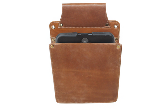 Holster D13 Hunter Geschikt voor IPad mini met bumper of horeca portemonnee 6352H