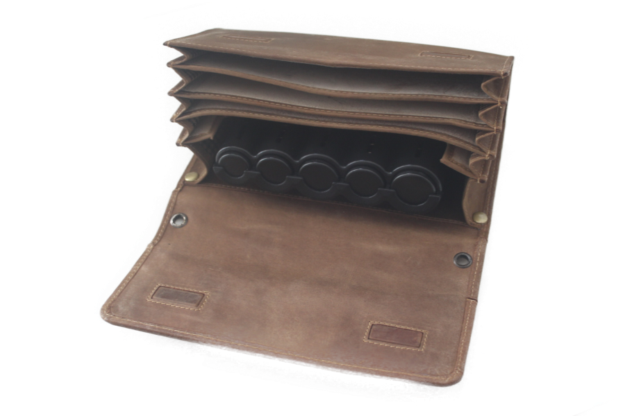Horeca portemonnee Hunter Geheel leder geschikt voor munthouder 6401ZHMC magneet sluiting