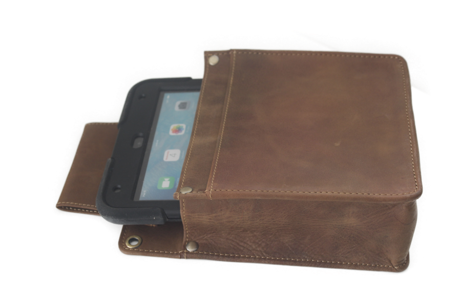 Holster D 10 Hunter speciaal voor IPad (extra ruim) of horeca portemonnee 6314H