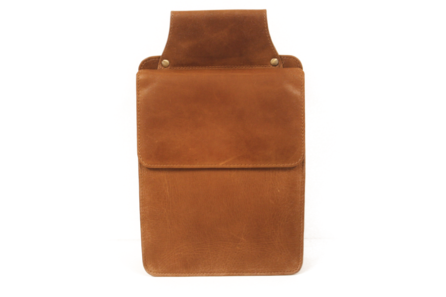 Holster D12  Hunter Afsluitbaar. Geschikt voor IPad mini, met beschermklep 6351H